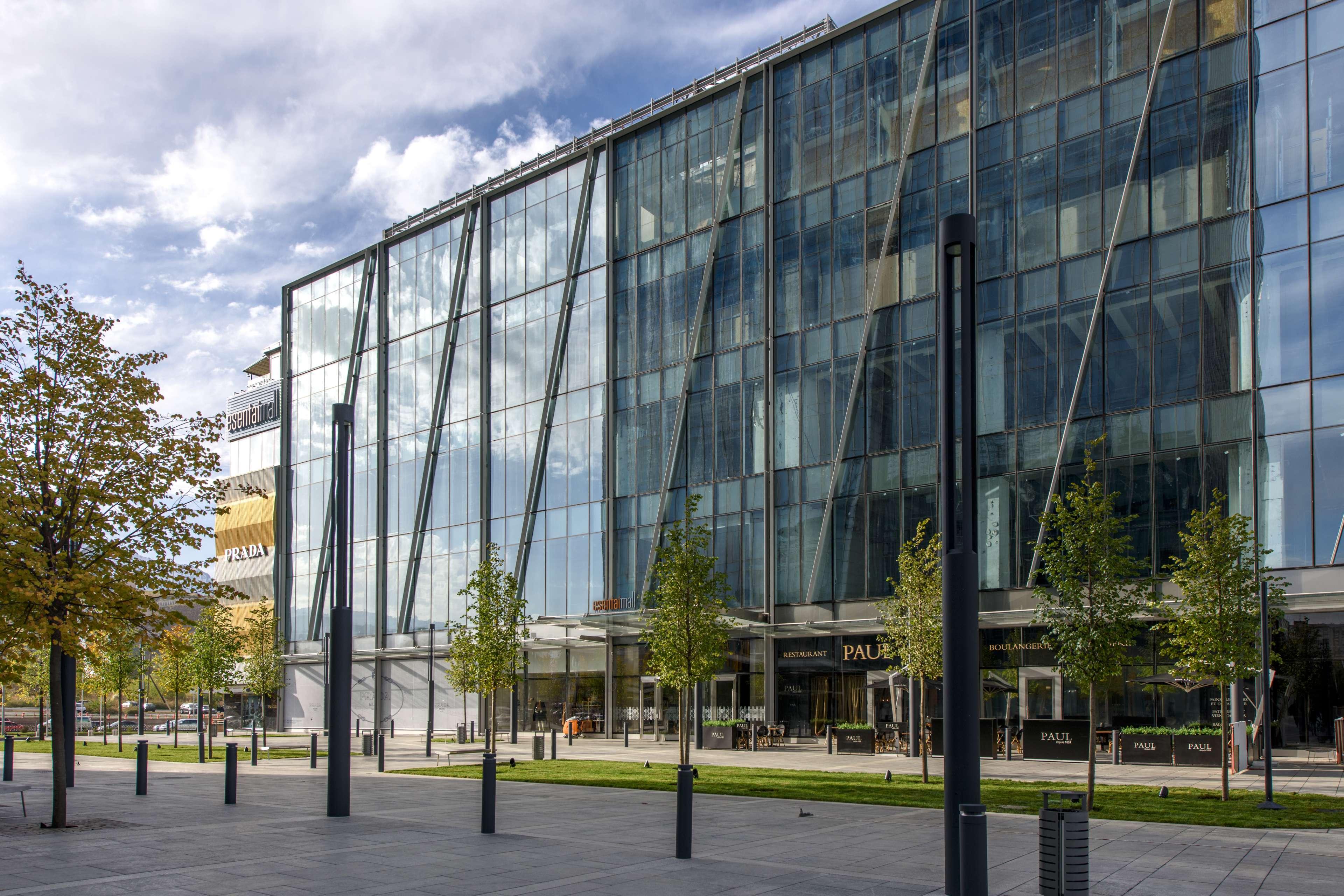 Контакты Esentai Mall