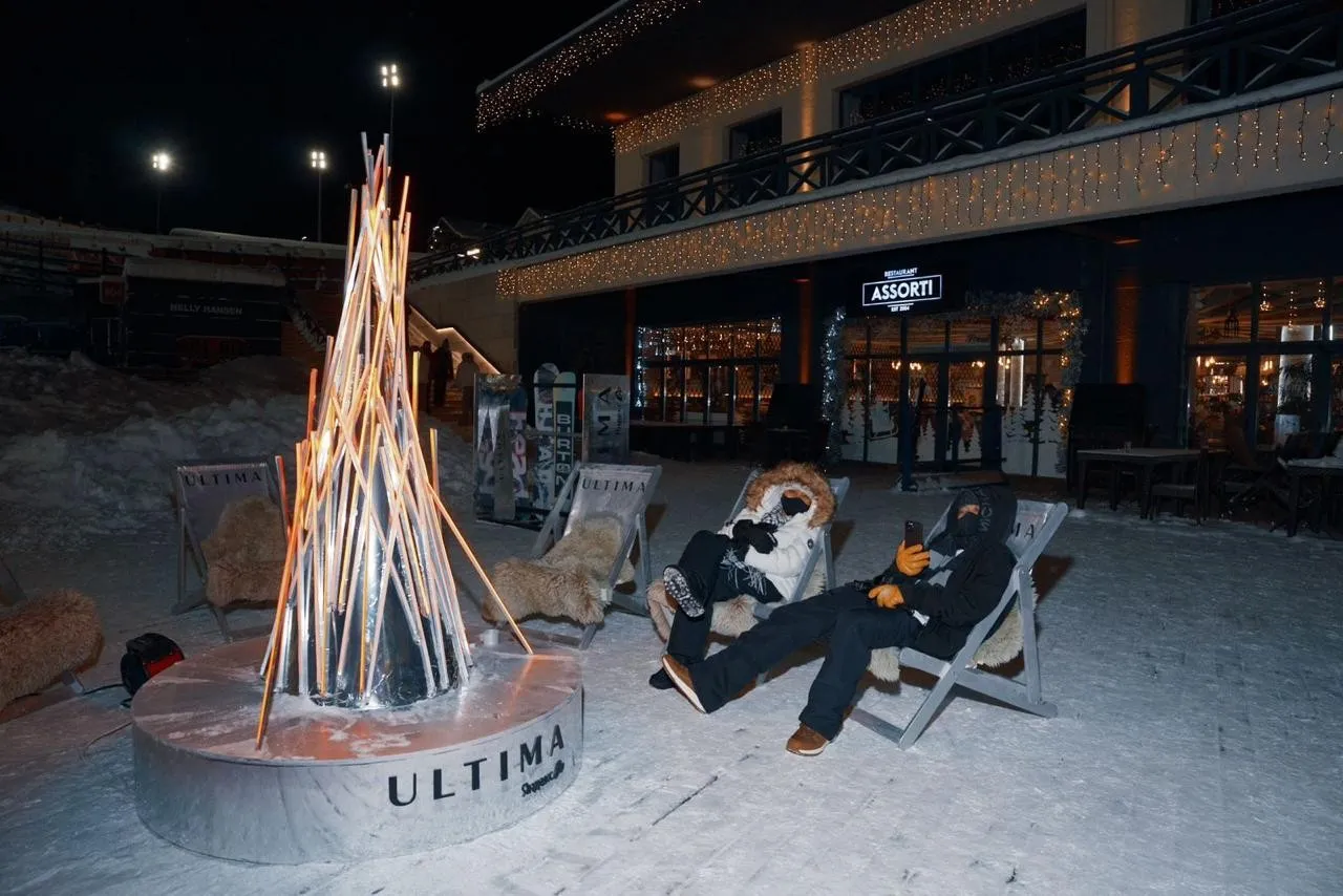 Esentai Mall x Ultima Яндекс Go: Night Skiing 4