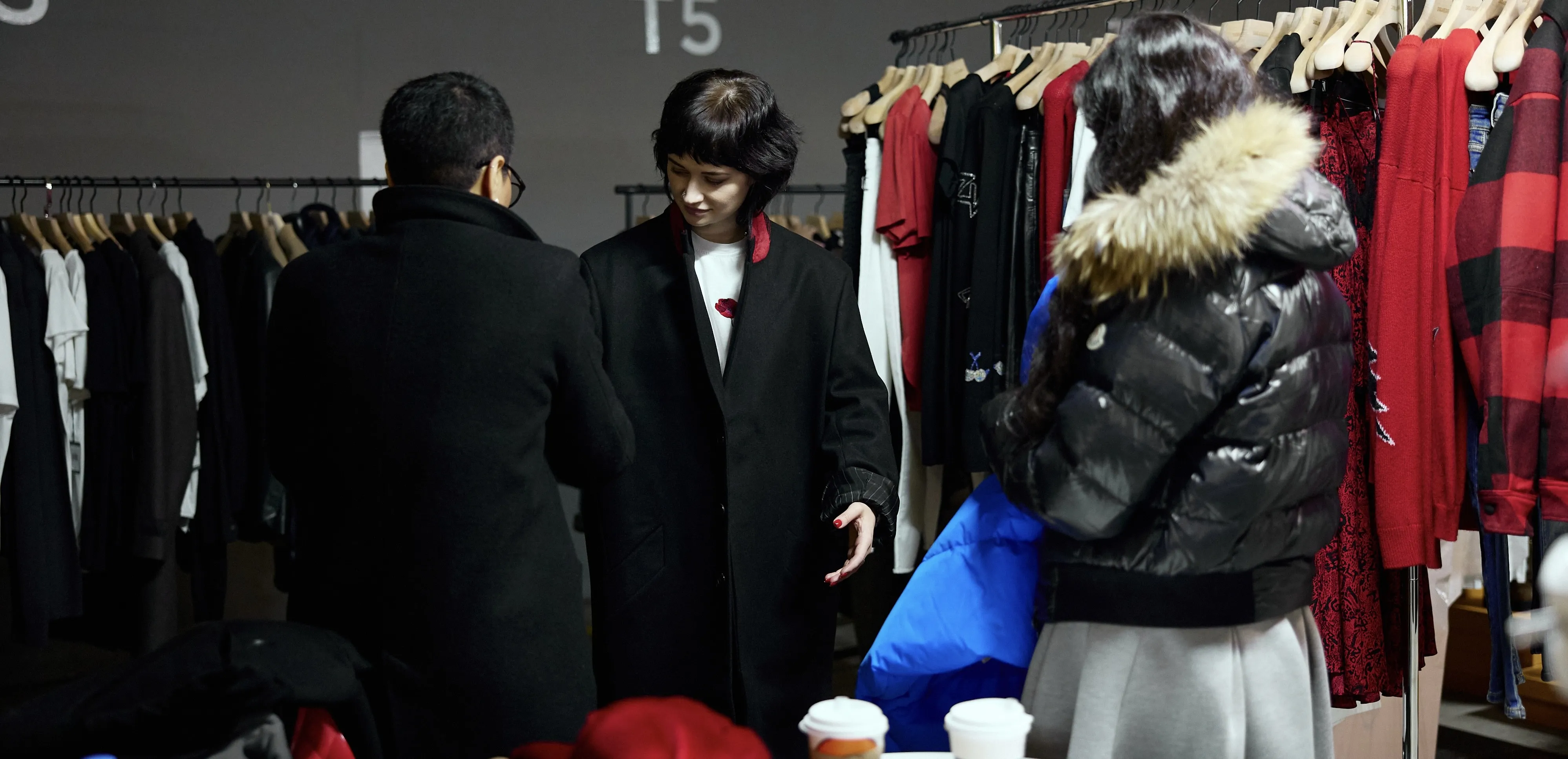 Garage Sale в Esentai Mall 8