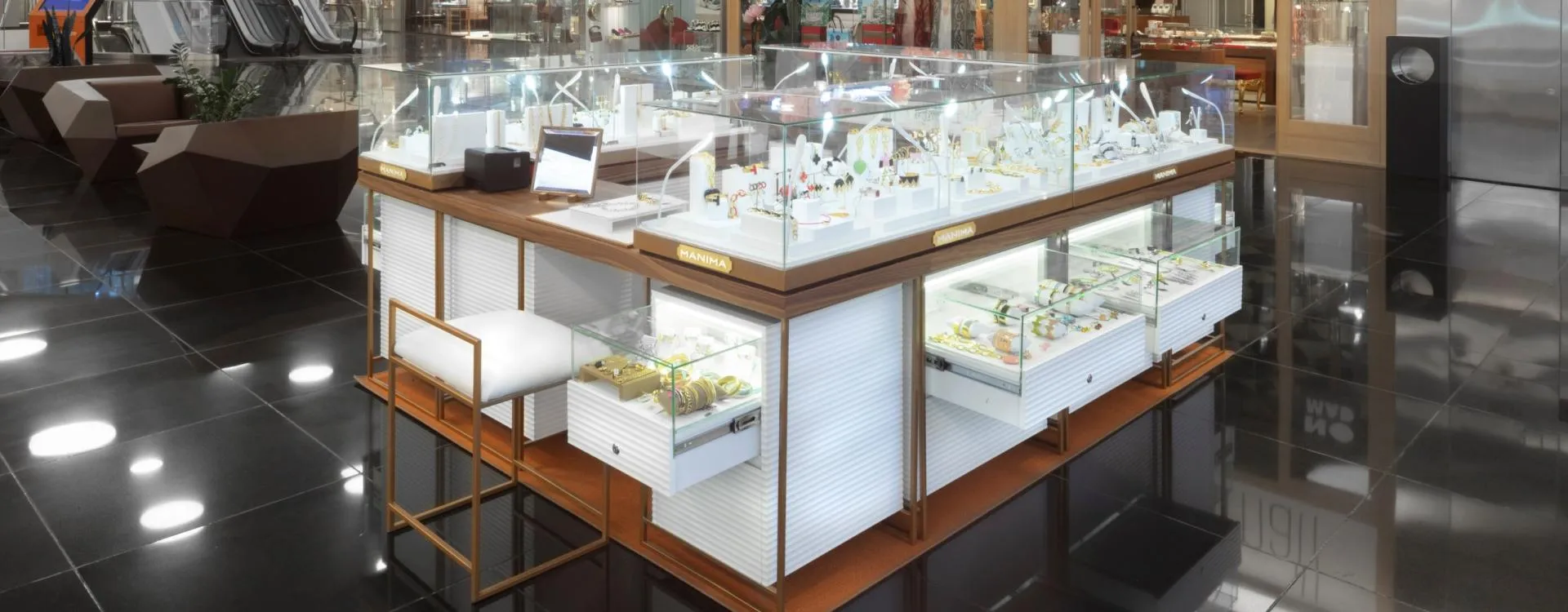 Открытие Manima в Esentai Mall