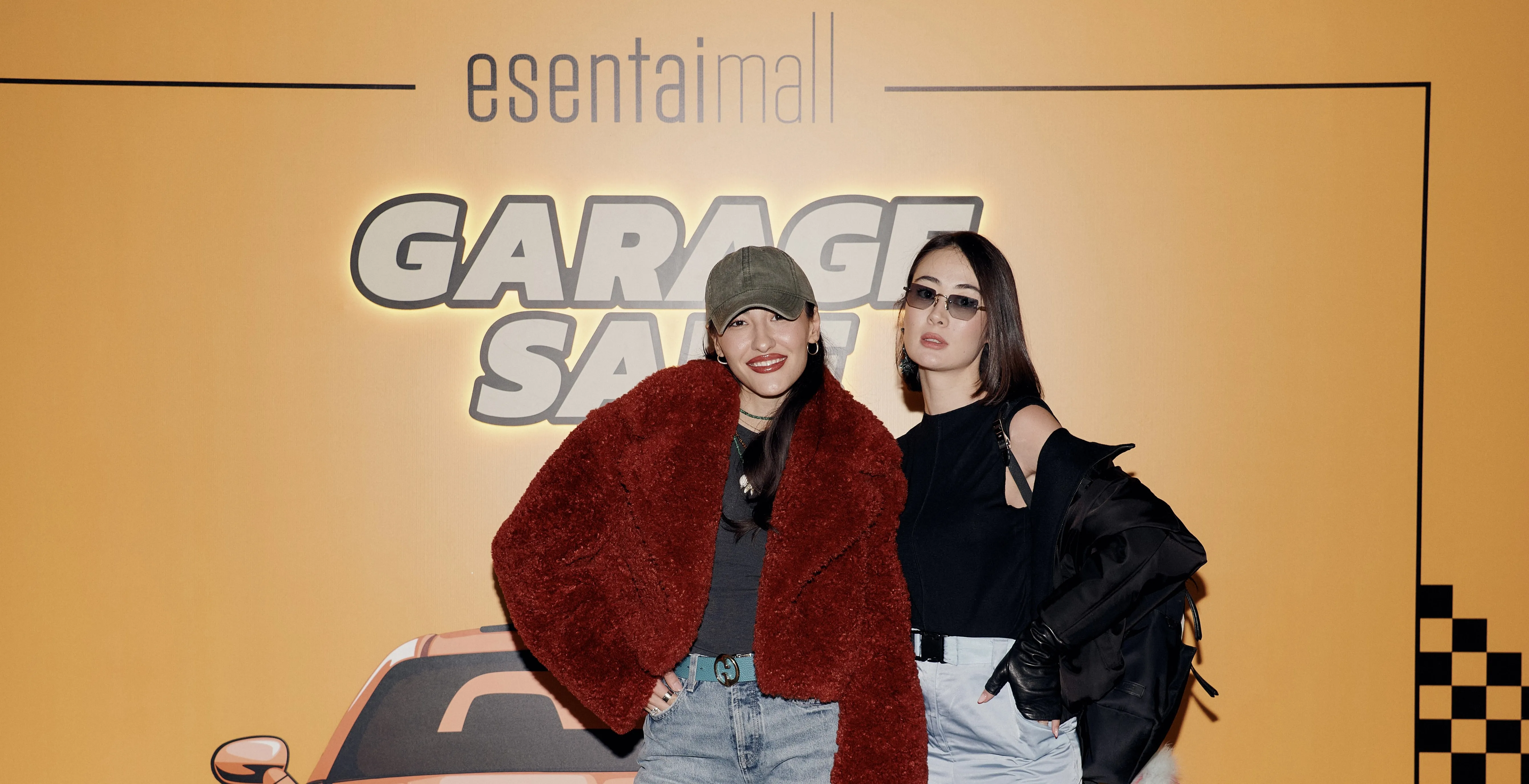 Garage Sale в Esentai Mall 1
