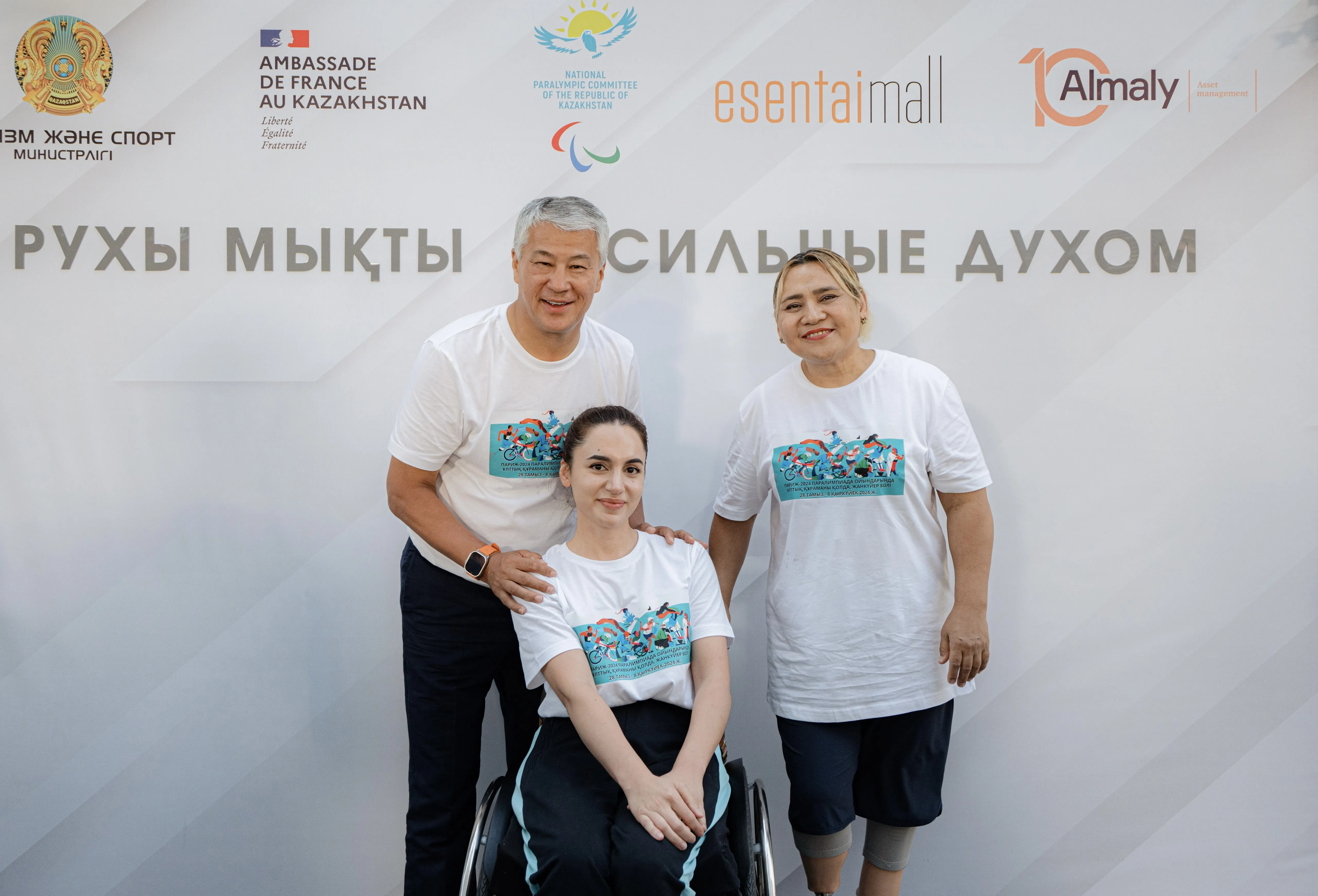 Открытие фотовыставки «Сильные духом» в Esentai Mall 8