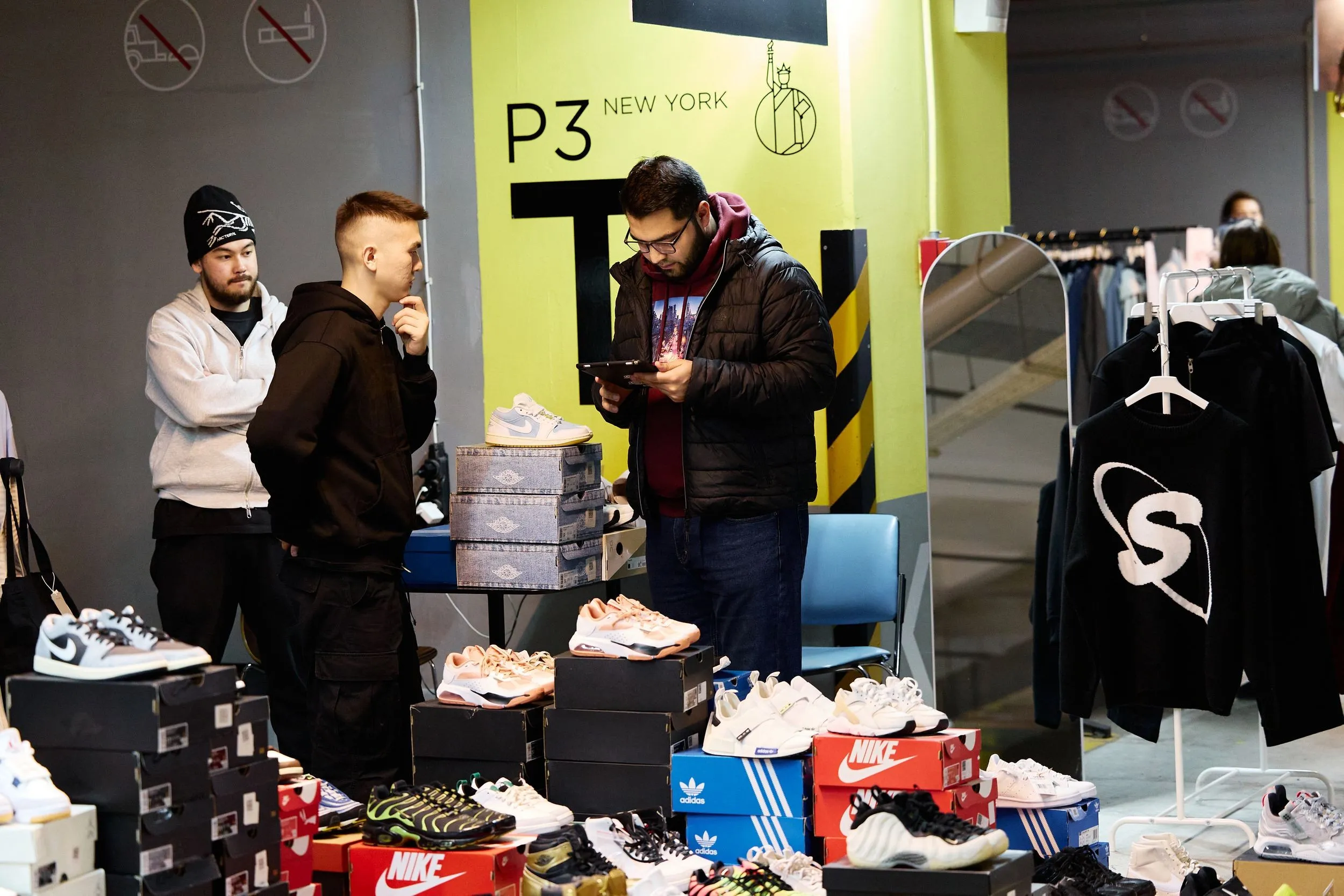 Зимний Garage Sale ’26 в Esentai Mall 3