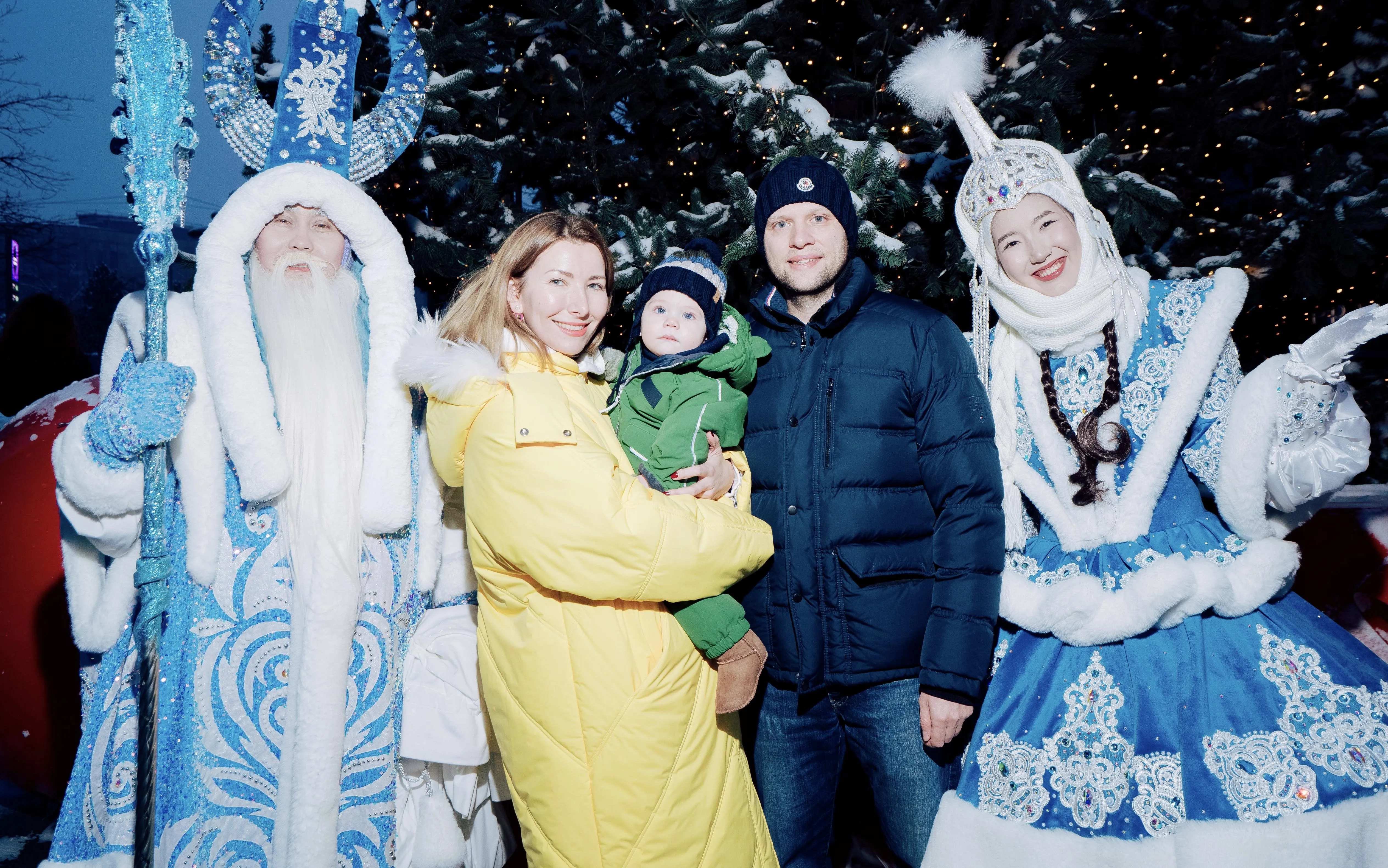 Открытие ледового катка на Esentai Square