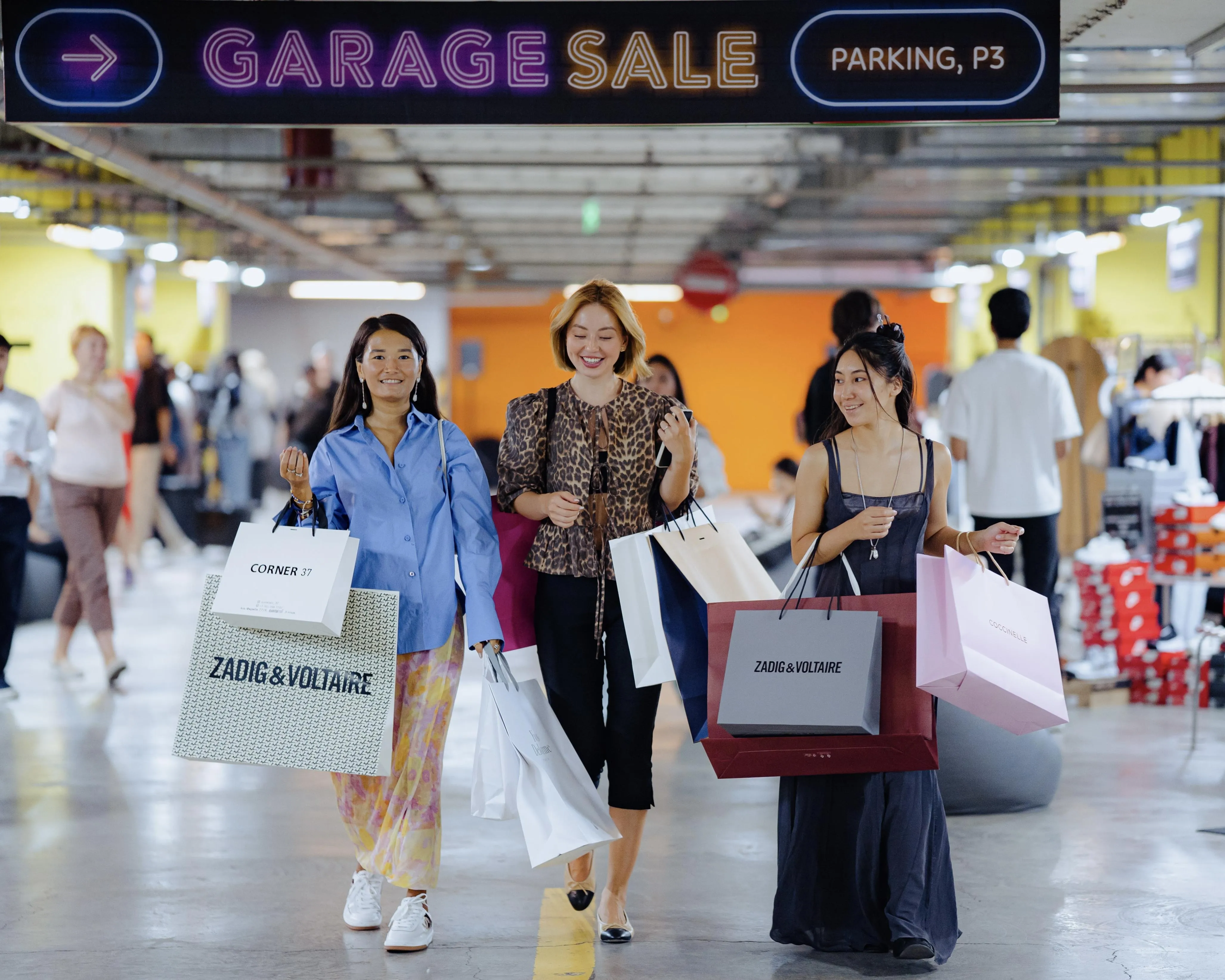 Летний Garage Sale в Esentai Mall