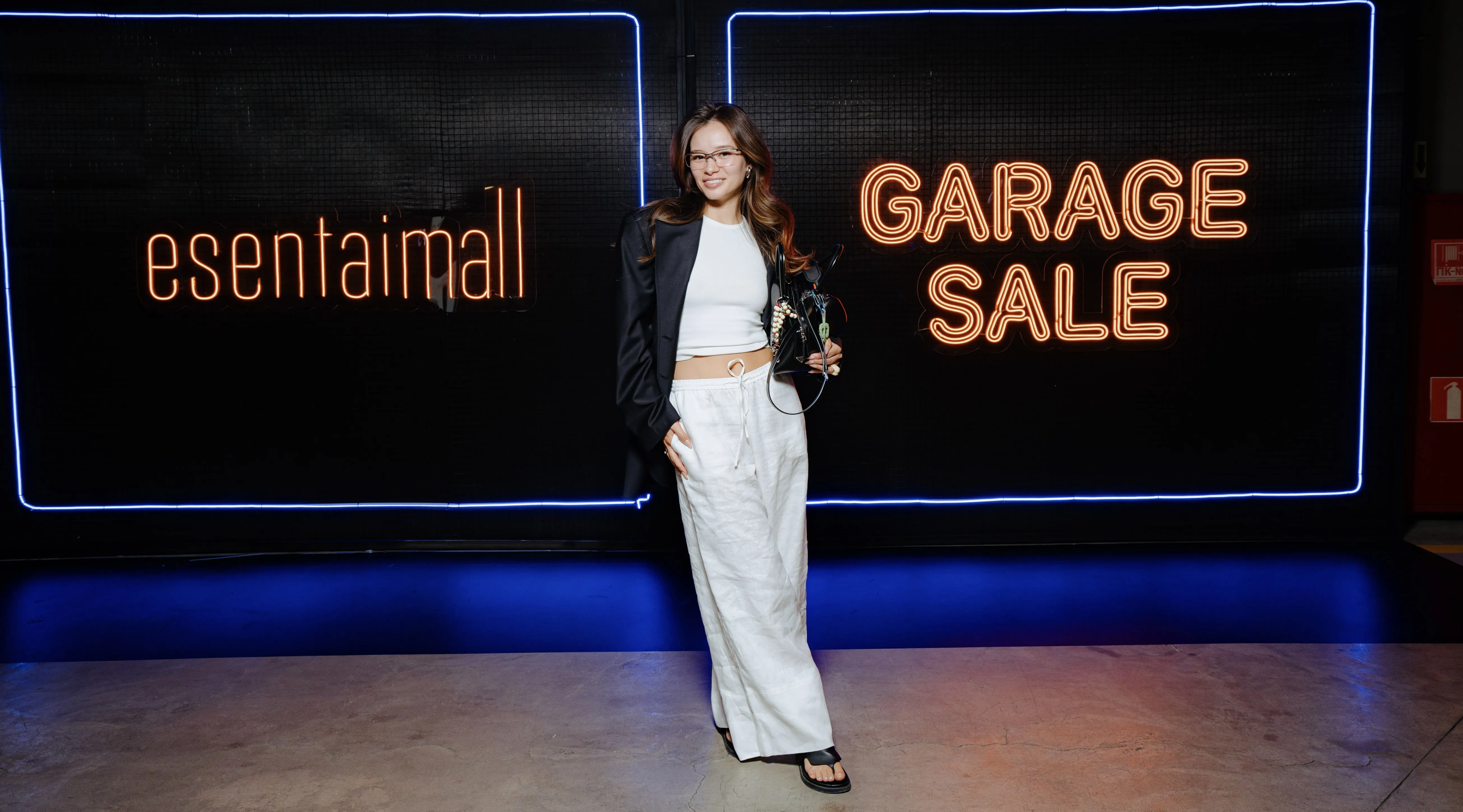 Летний Garage Sale в Esentai Mall 1