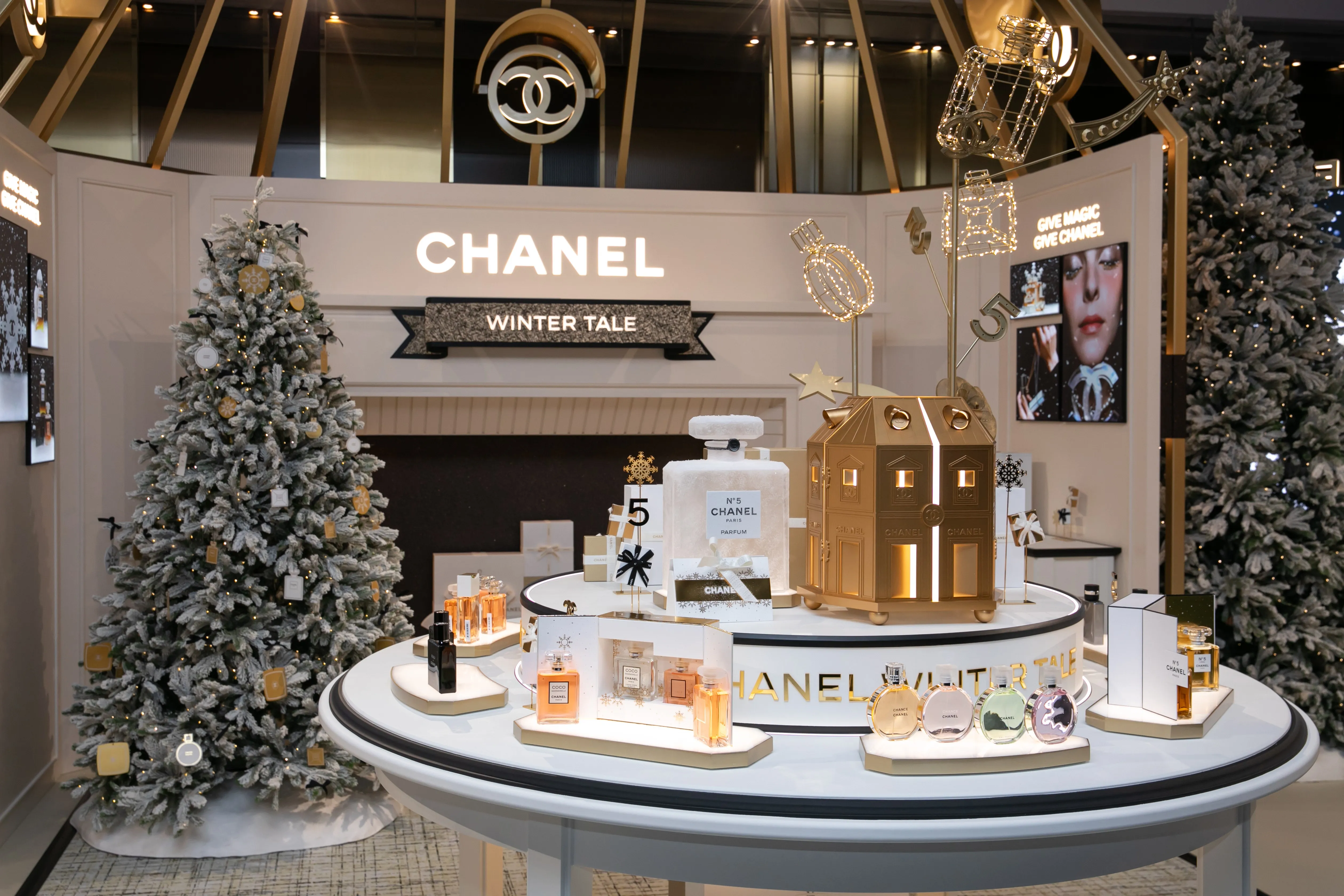 Новогоднее пространство Chanel 2