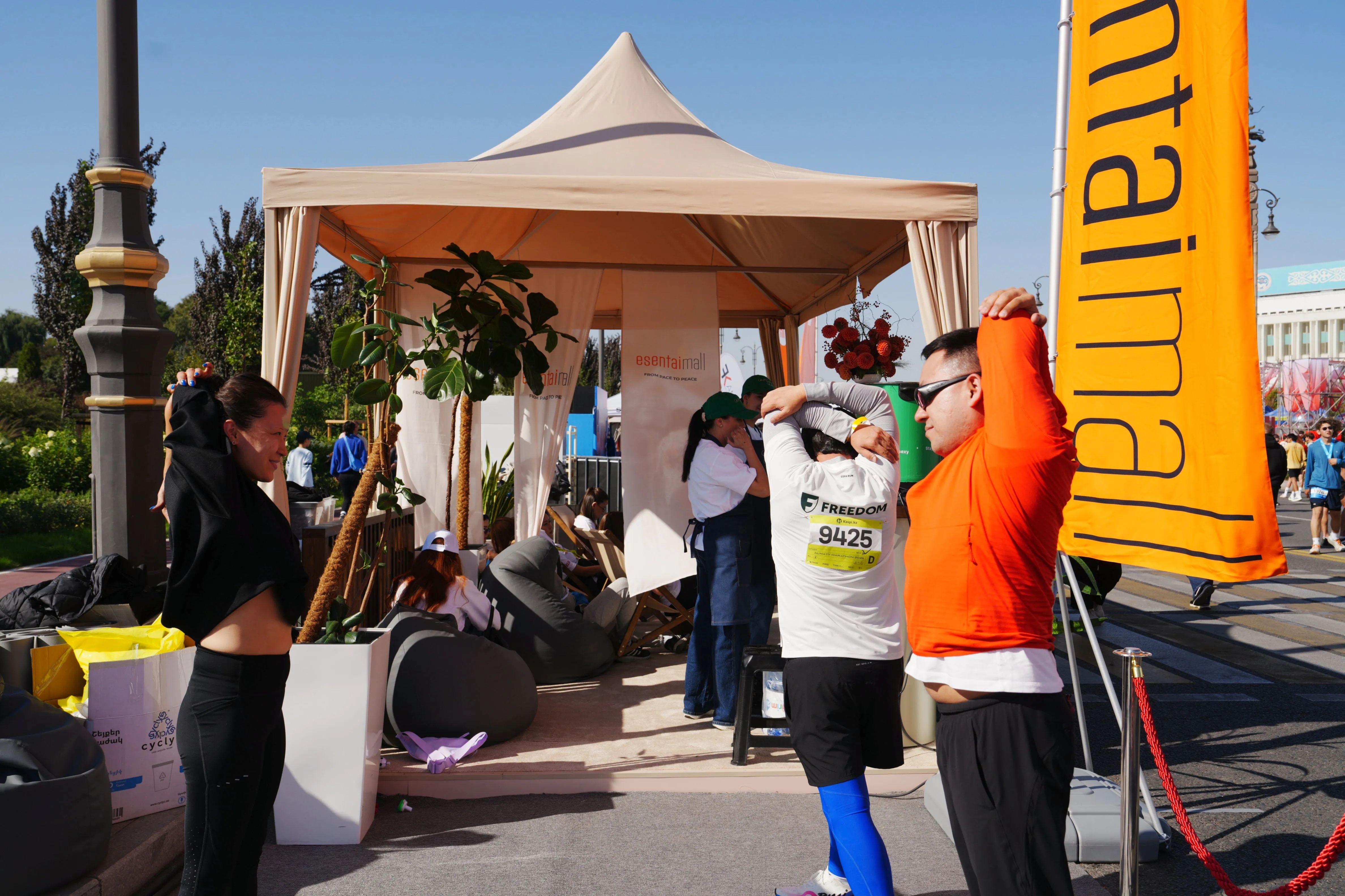Esentai Mall на Almaty Marathon 5